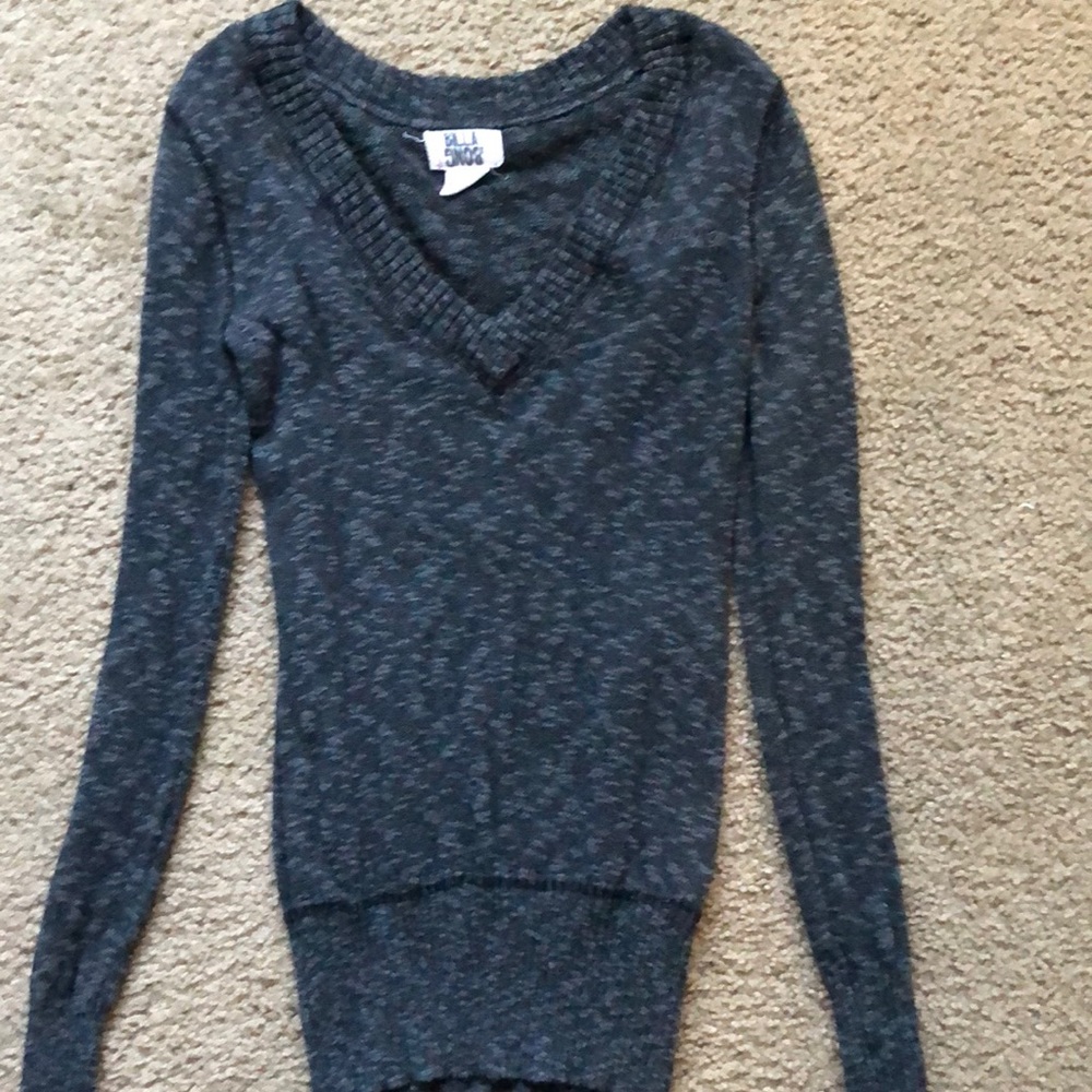 Gray Billabong sweater